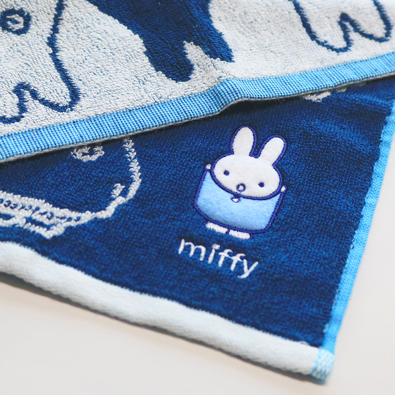 ミニタオル びっくりミッフィー【ミッフィー】