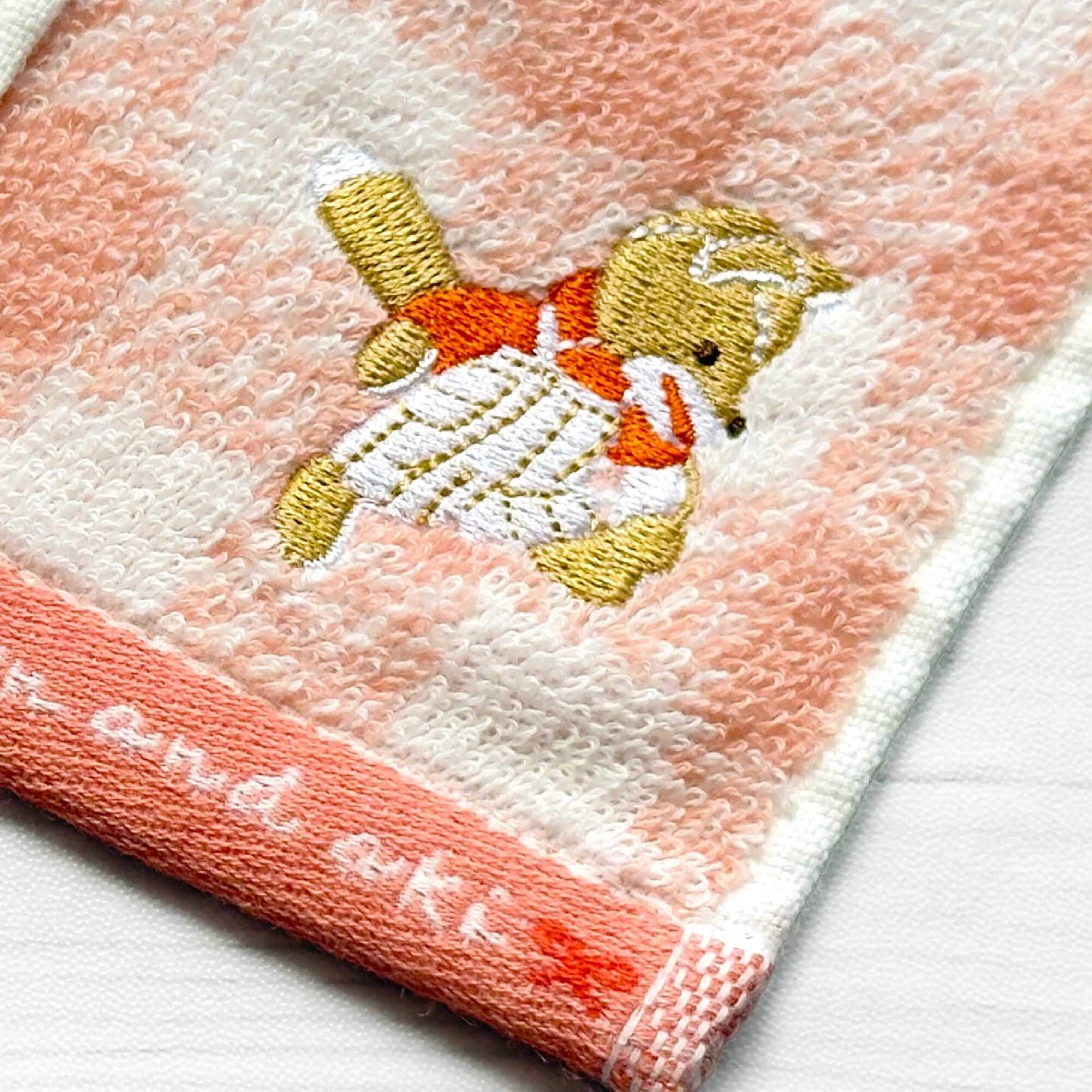 【絵本のタオル】刺繍 こんとあき PT さんぽ