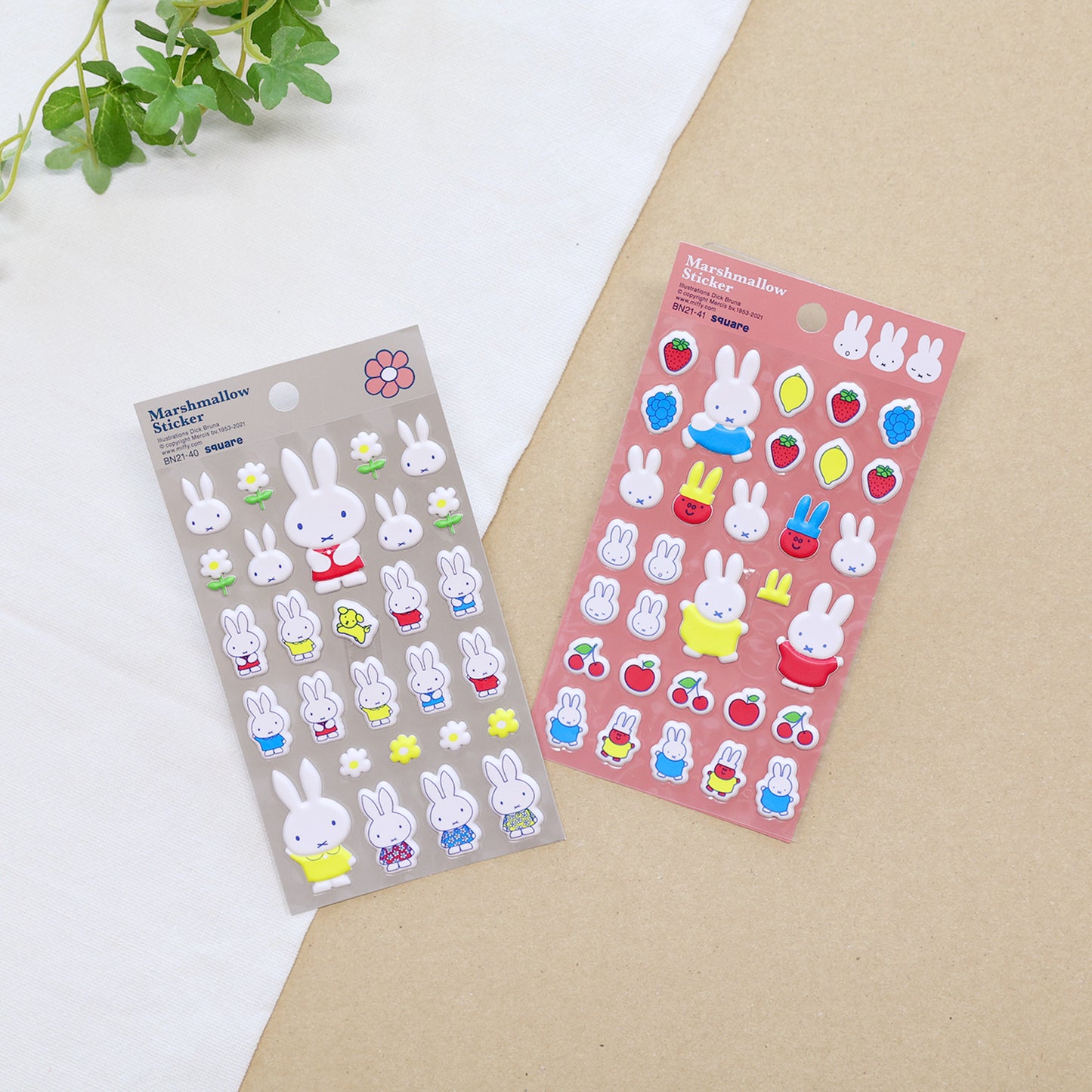 ミッフィーマシュマロシール グレー お花