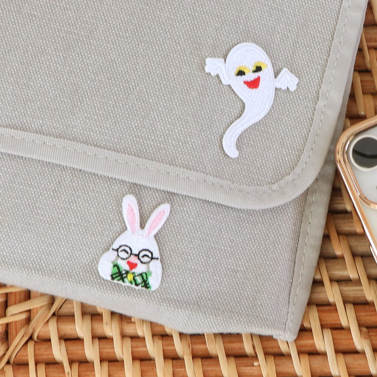 ワッペン　おばけとうさこ(2P) 【めがねうさぎ】【絵本のワッペン】